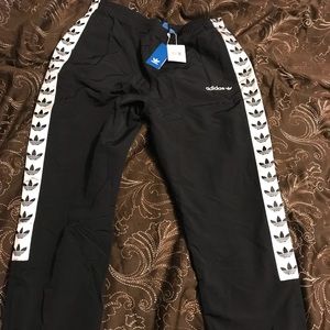Adidas TNT Trefoil wind pants